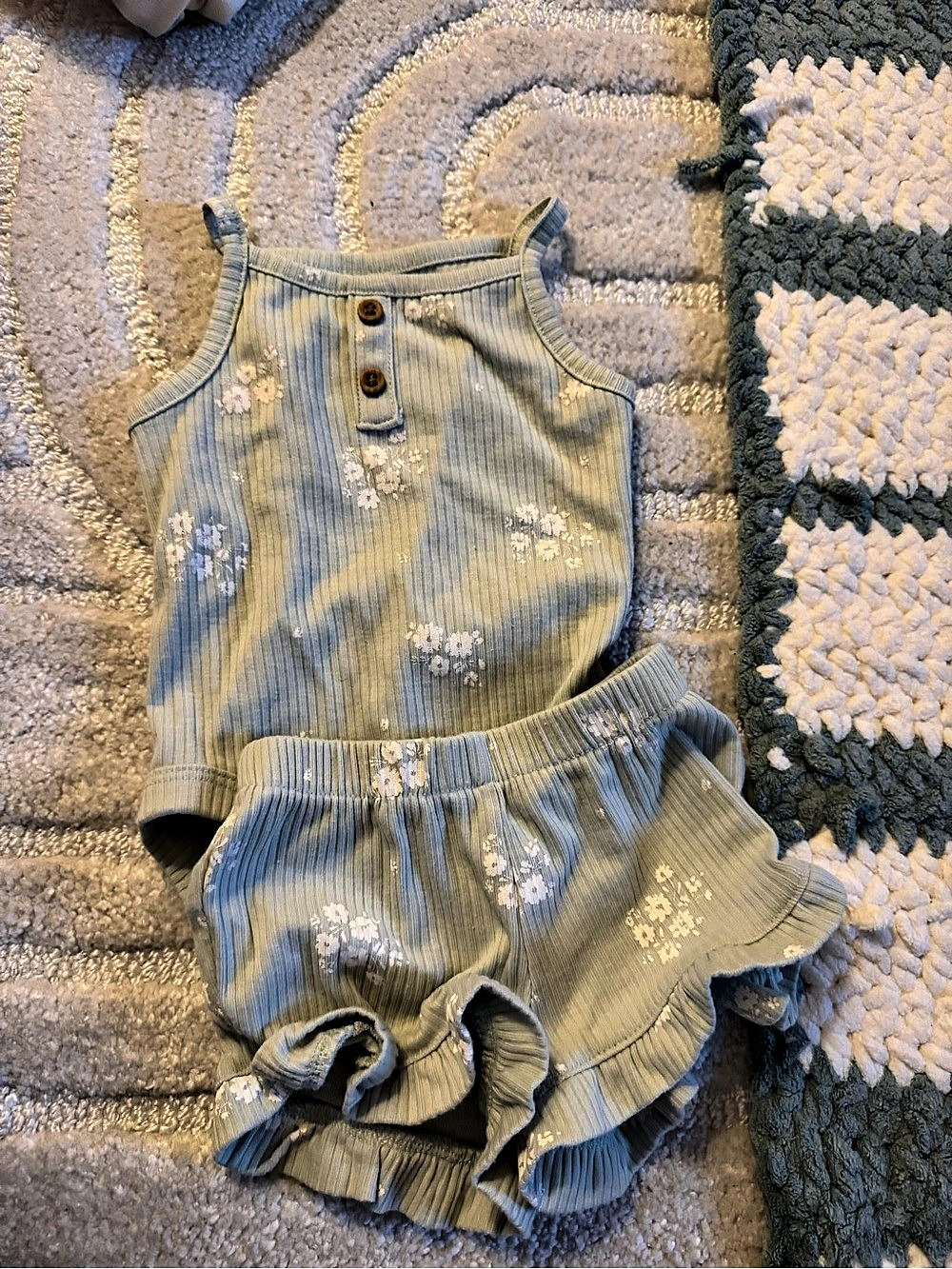 Carter's Baby Girl 2-Piece Floral Sleeveless Bodysuit & Short Set Bodysuit &